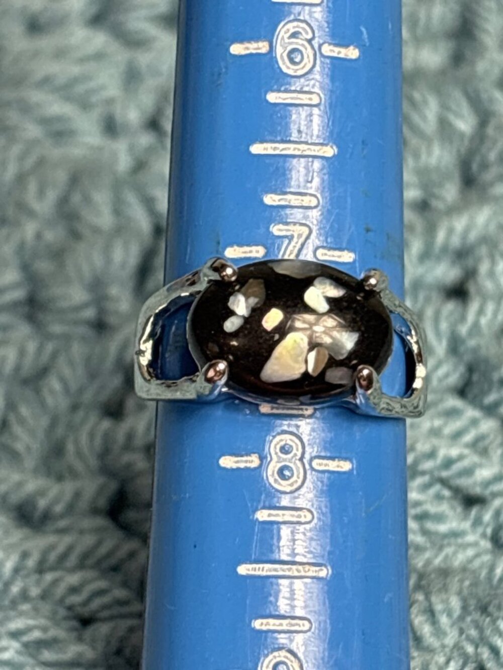 Silvertone Ring Size 7.5 Black Iridescent Speckled Cabochon